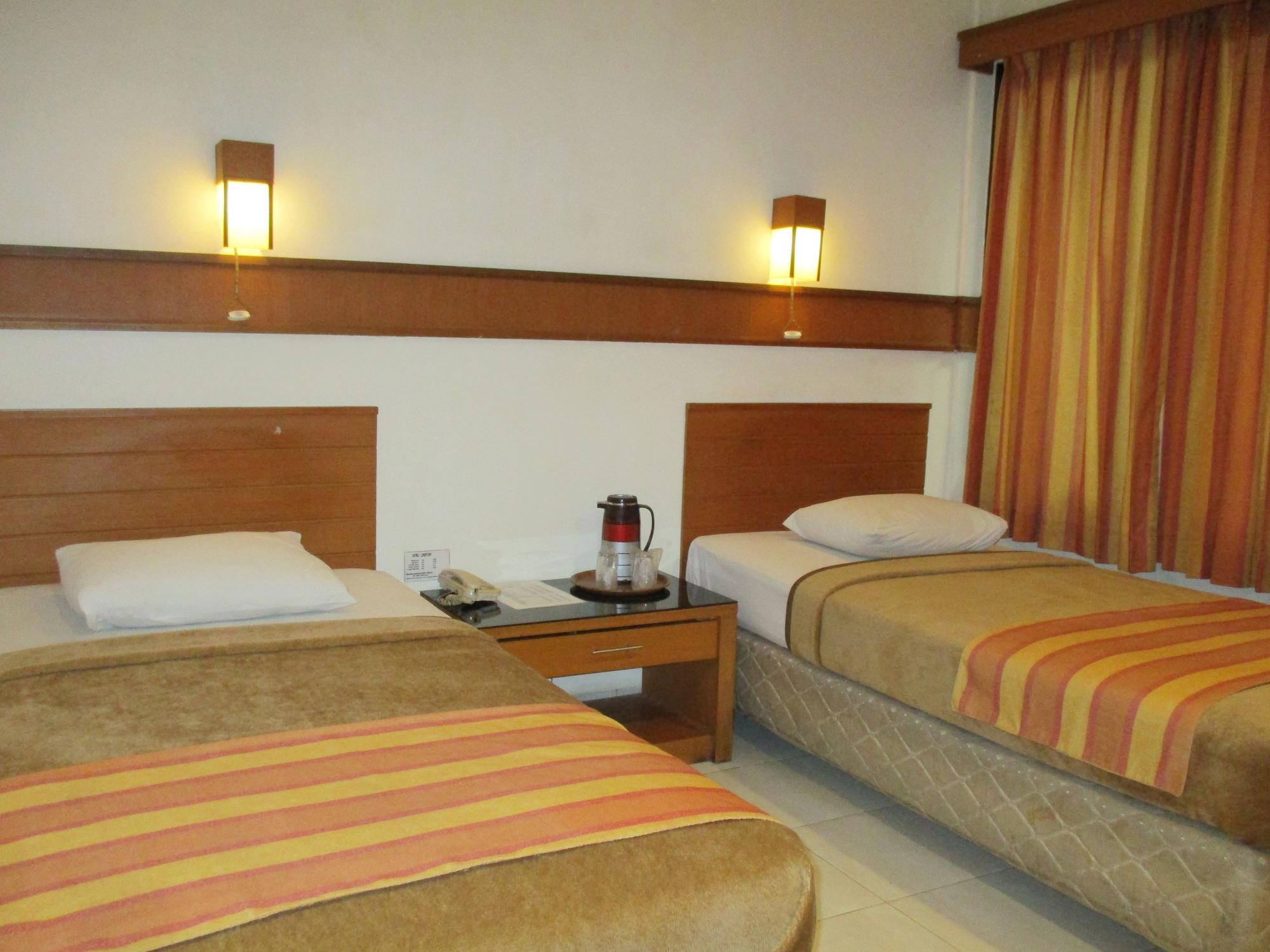 Hotel Caravan Jakarta Extérieur photo