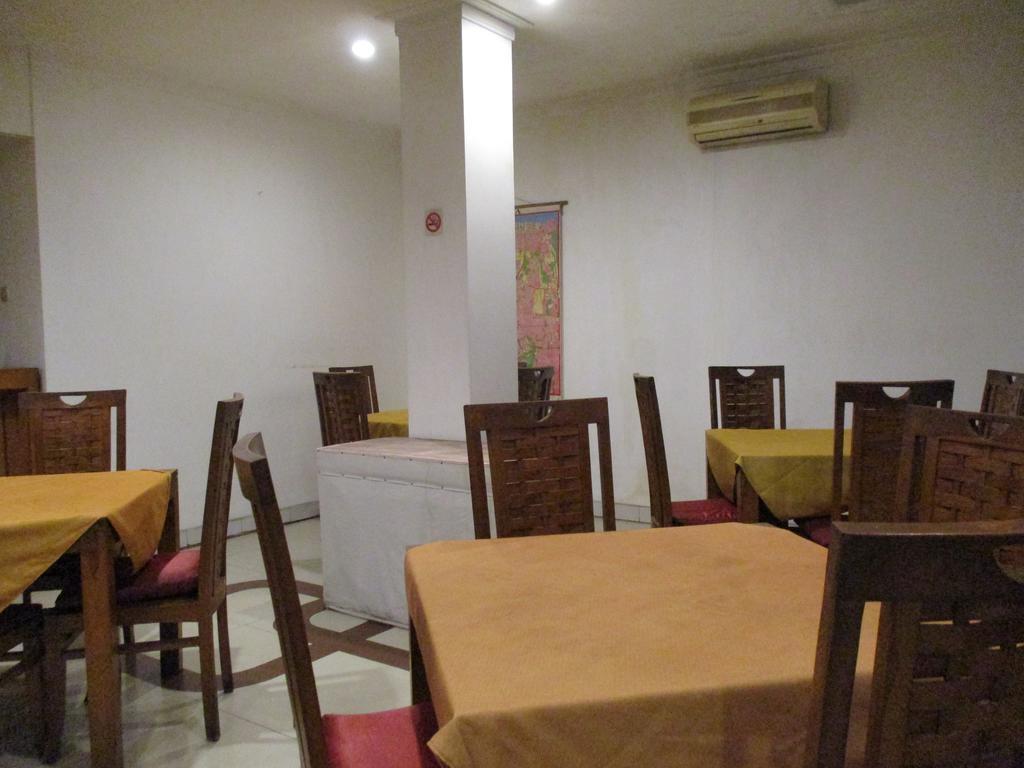 Hotel Caravan Jakarta Extérieur photo
